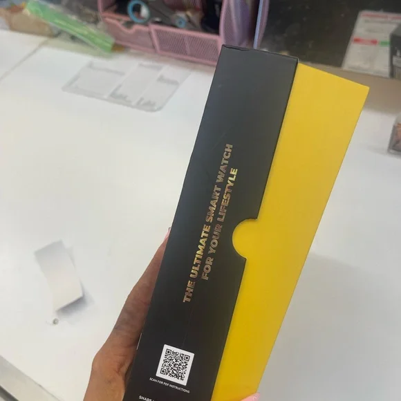 Black Men's Sport Smartwatch with Silicone Strap - Picture 7 of 8